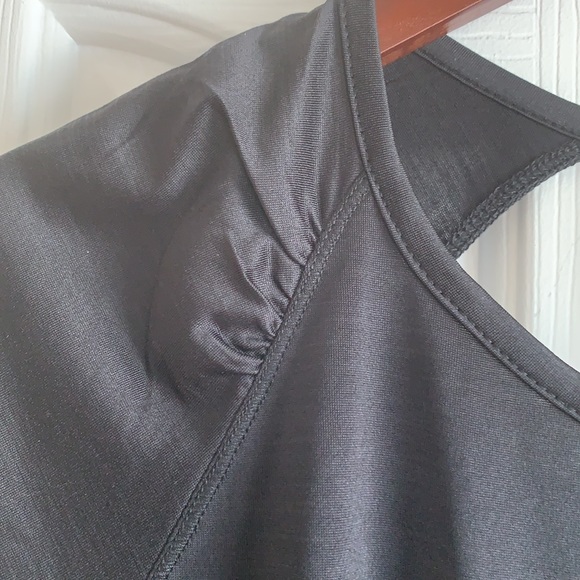 NWOT AVIA Tee - Picture 3 of 7